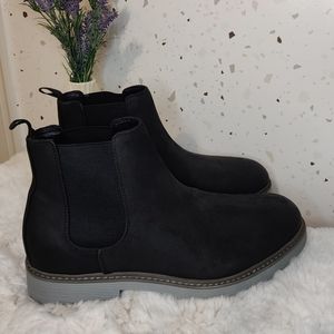 Men's black boots